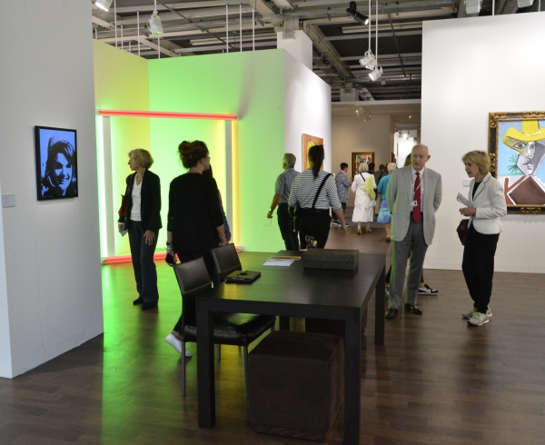 Warhol, Flavin, Picasso installed in art fair booth